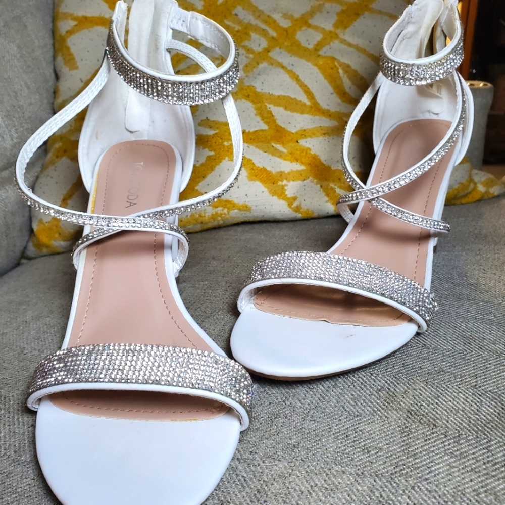 White Top Moda Heels